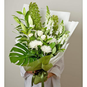 Impressive White & Green Bouquet